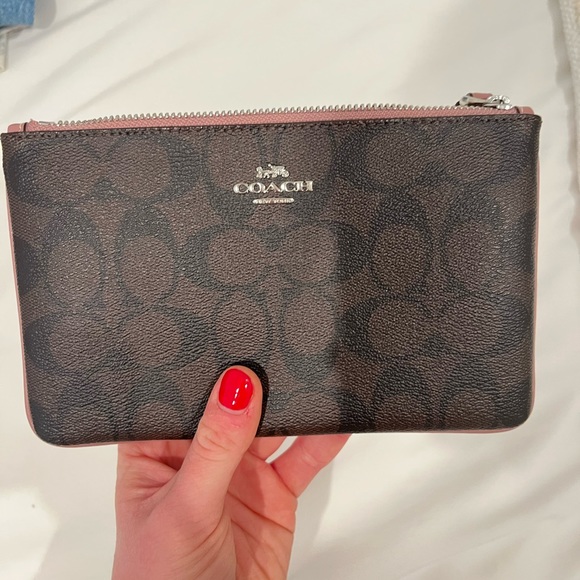 COACH Small Wristlet - Picture 4 of 4